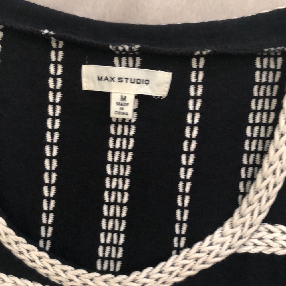 Max Studio Dress Black/Cream Knit Lines - Medium - Picture 13 of 13